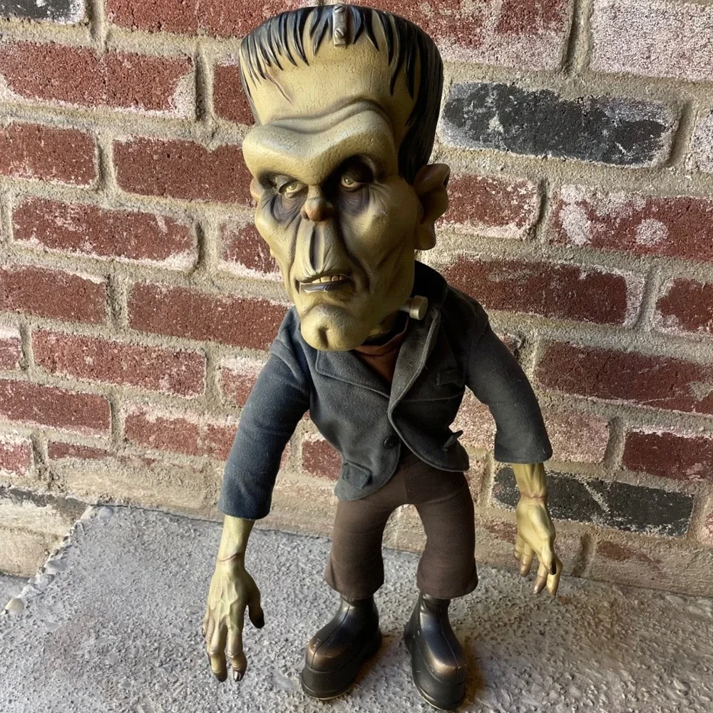 Universal Studios Monsters Frankenstein Figure 24